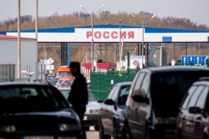 dsapsted-02-2015-russia-sees-an-exodus-of-western-expats_3832_t12