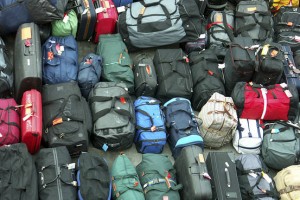 BN-IJ823_suitca_G_20150512183246